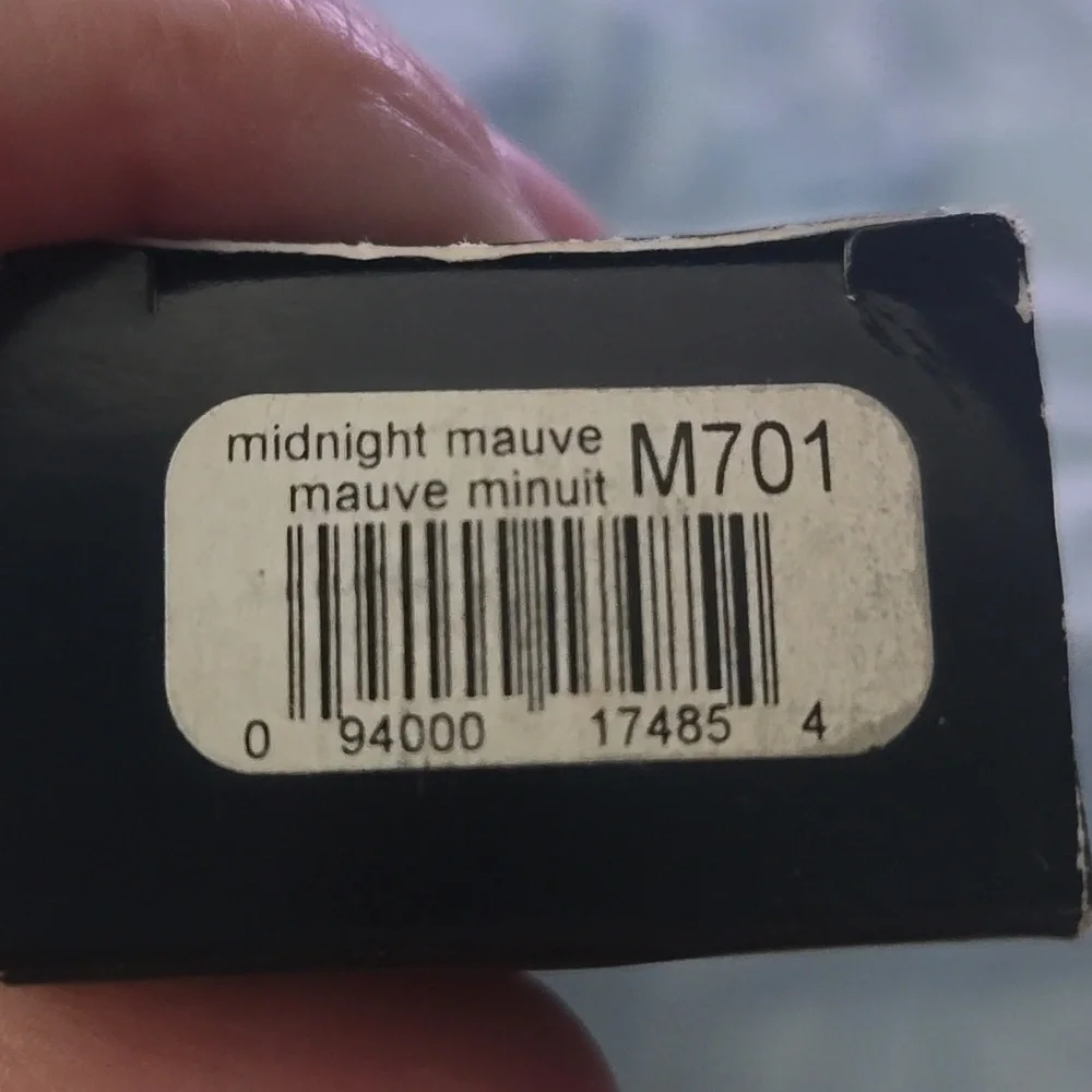 Avon-Smooth Mineral Eyeshadow in 'Midnight Mauve' Full Size Discontinued